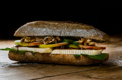 Broodje Utrecht 50 x 100 gram Zuurdesem broodje bruin Regeneratief Bake off