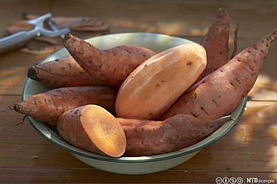 Zoete aardappel geschild à 1 kg